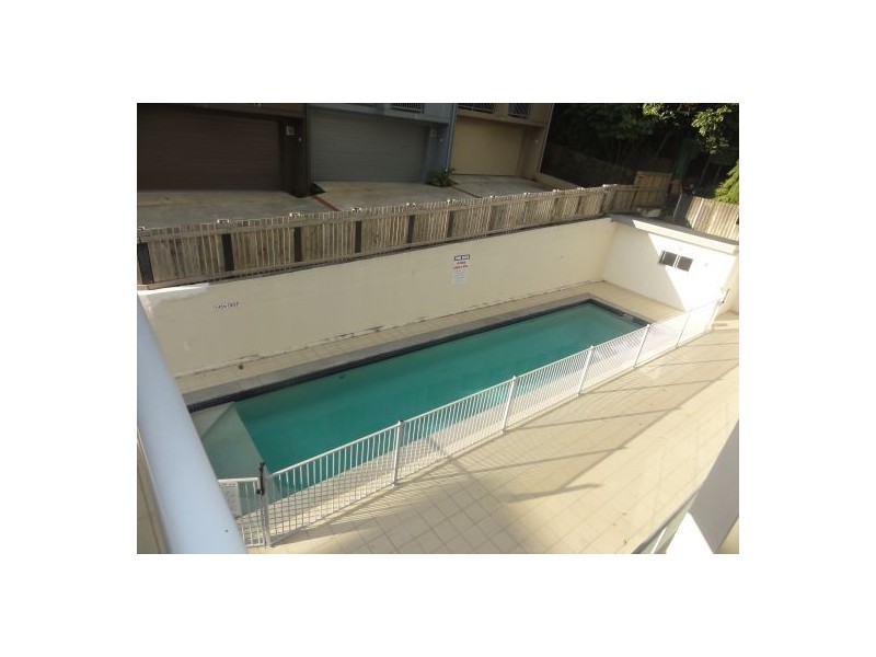 108 Nicholson Street, Greenslopes QLD 4120
