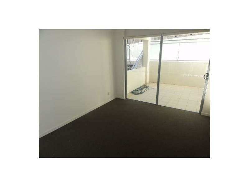 108 Nicholson Street, Greenslopes QLD 4120