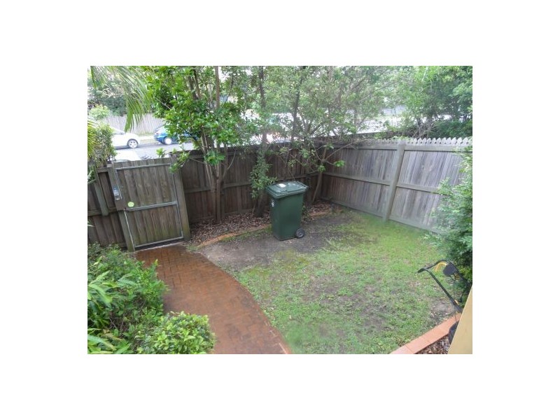 2/21 Richmond Road, Morningside QLD 4170