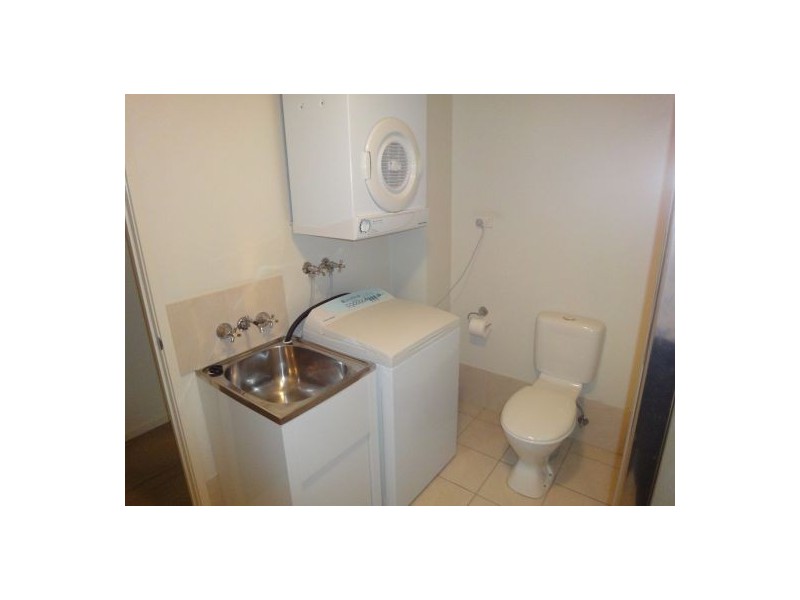 8/102 Glenalva Tce, Enoggera QLD 4051