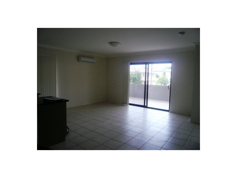 2/97 Wallace Street, Chermside QLD 4032