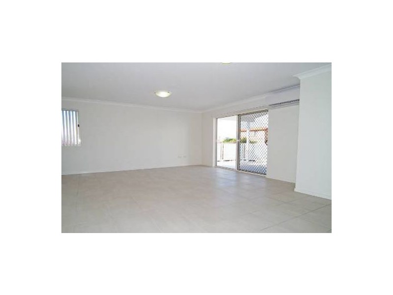 2/18 Zenith Avenue, Chermside QLD 4032