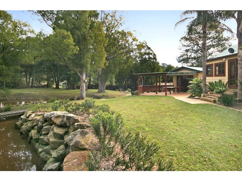 13 Mannings Road, Lisarow NSW 2250