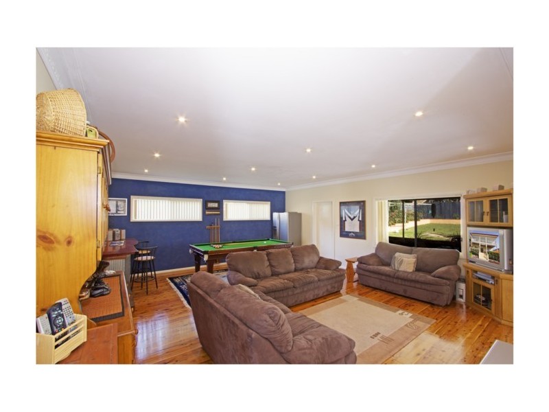 58 Albany Street, Point Frederick NSW 2250