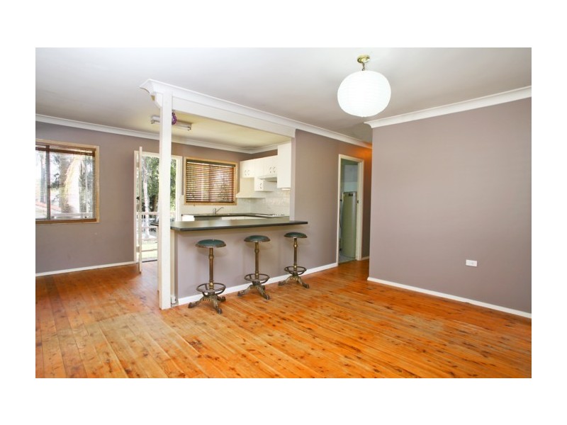 15 Maidens Brush Road, Wyoming NSW 2250