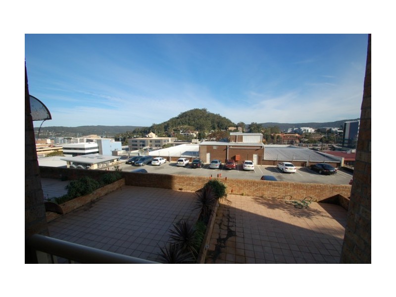 6/145 Faunce St, Gosford NSW 2250