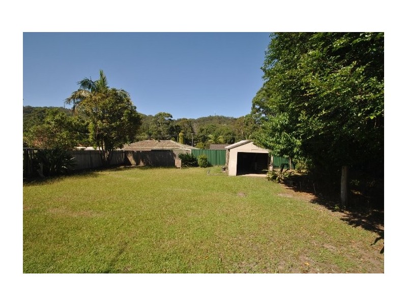 18 Bradys Gully Rd, North Gosford NSW 2250