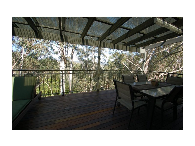 4F Gregory St, Wyoming NSW 2250