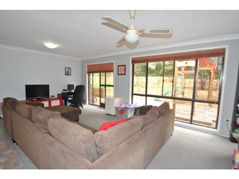 17 Sylvan Valley Cl, Niagara Park NSW 2250