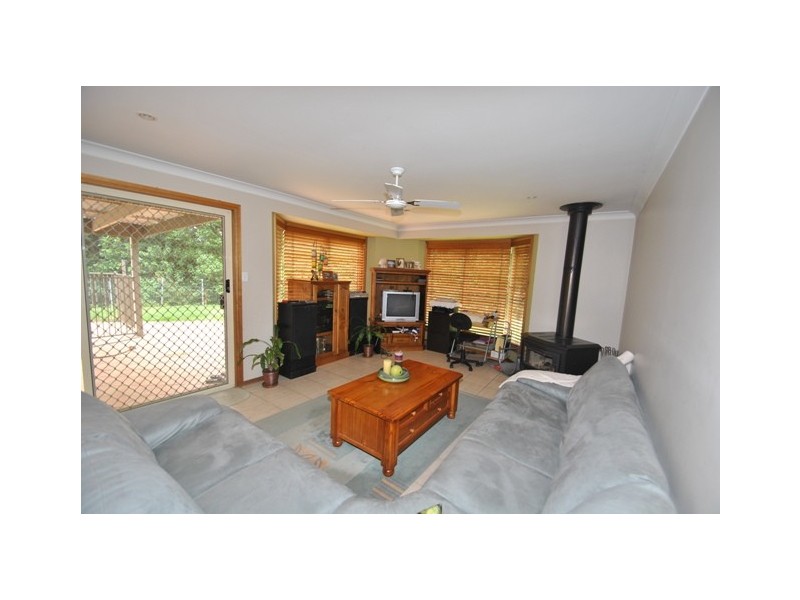 25 O’Donnell Cres, Lisarow NSW 2250