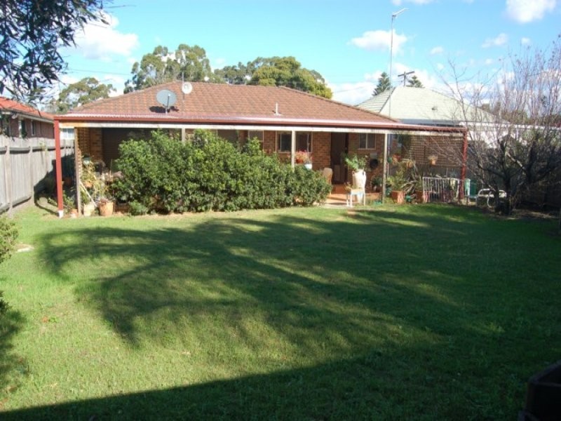 Gwendolen Avenue, Umina Beach NSW 2257