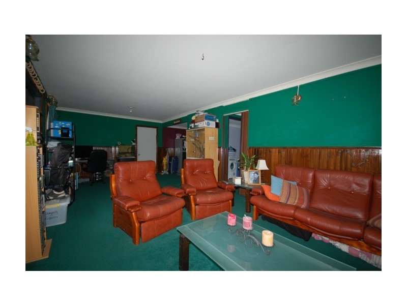 6 Barkala Street, Lisarow NSW 2250