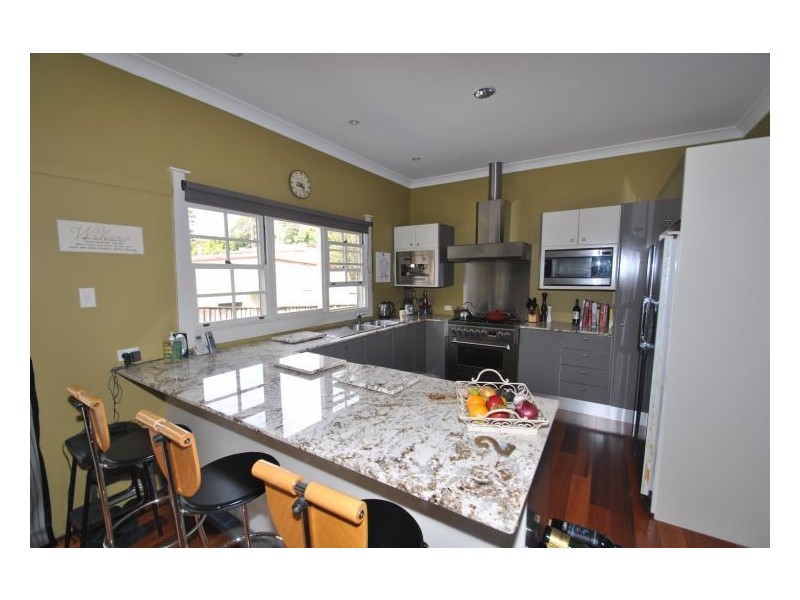 22 Railway Crescent, Lisarow NSW 2250