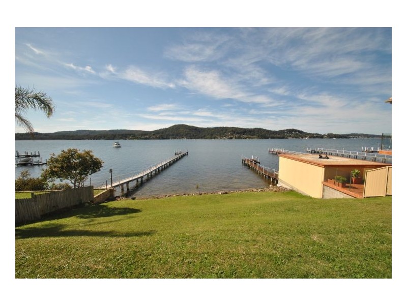 1/19 Caroline Street, East Gosford NSW 2250