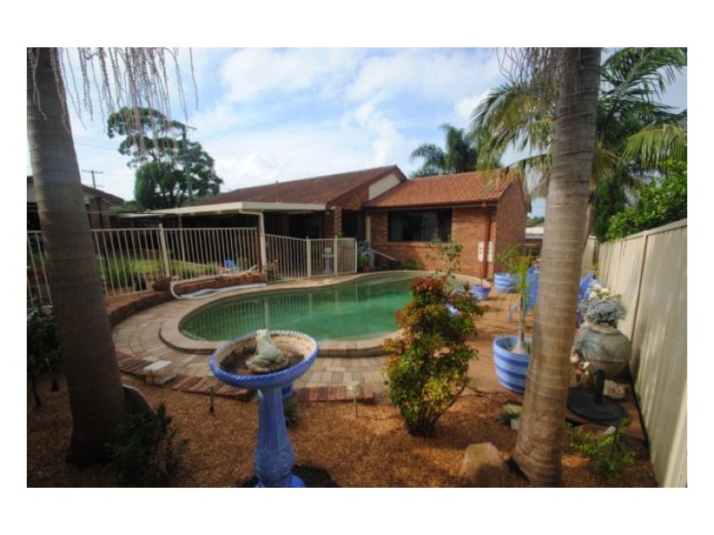 149 Cresthaven, Bateau Bay NSW 2261