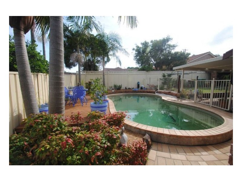 149 Cresthaven, Bateau Bay NSW 2261