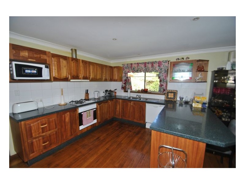 39  Turpentine St, Wyoming NSW 2250
