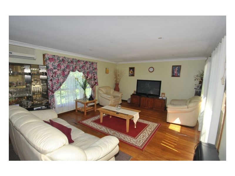 39  Turpentine St, Wyoming NSW 2250