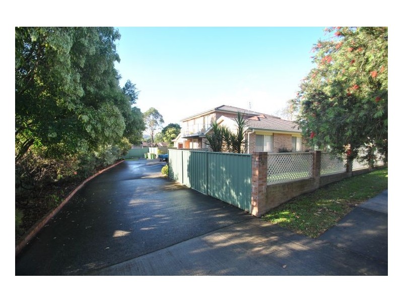3/4 Compton St, North Gosford NSW 2250