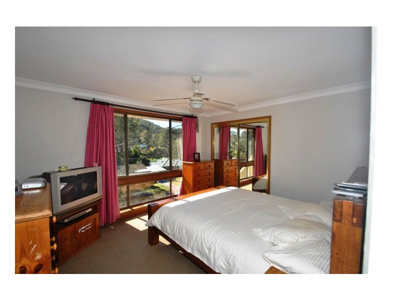 25 Stachon St, North Gosford NSW 2250