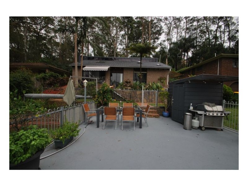 17 Gregory St, Wyoming NSW 2250