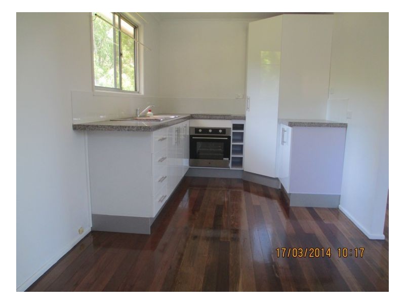 Seventeen Mile Rocks QLD 4073