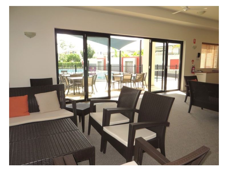 Mount Ommaney QLD 4074