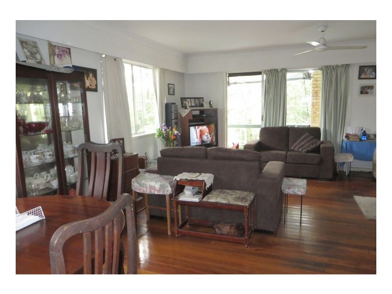Jindalee QLD 4074