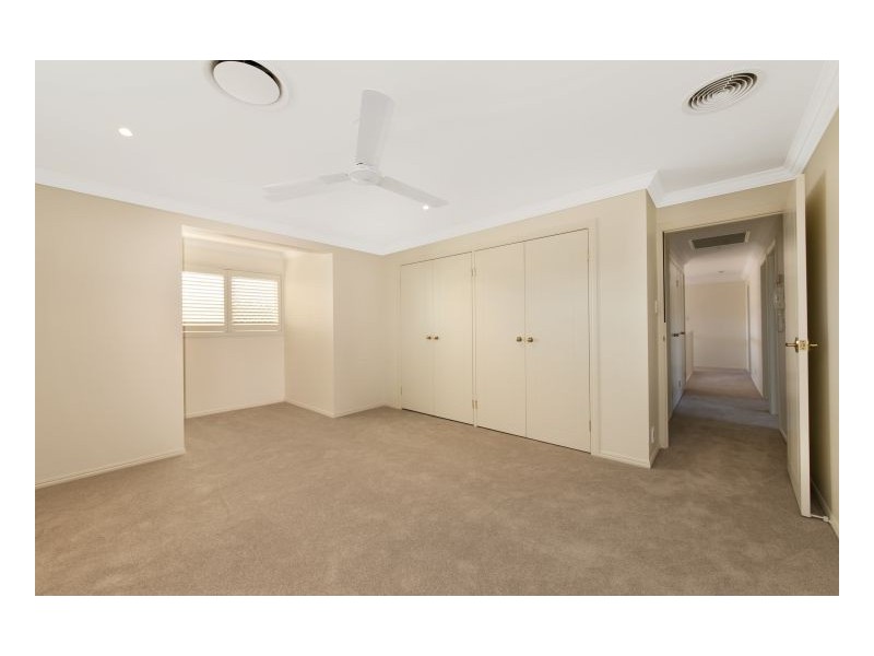 3 Newell Pl, Westlake QLD 4074