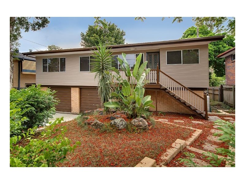 31 Brownie St, Jamboree Heights QLD 4074