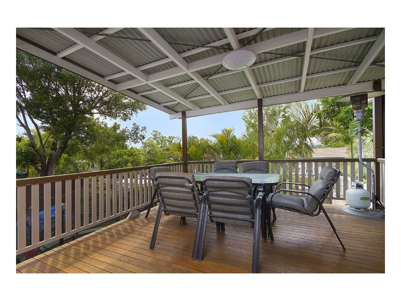 31 Brownie St, Jamboree Heights QLD 4074