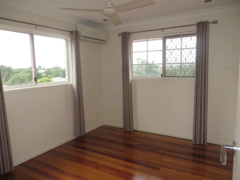 6 Cherry Close, Sinnamon Park QLD 4073