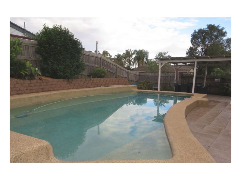 1 Roper Close, Westlake QLD 4074