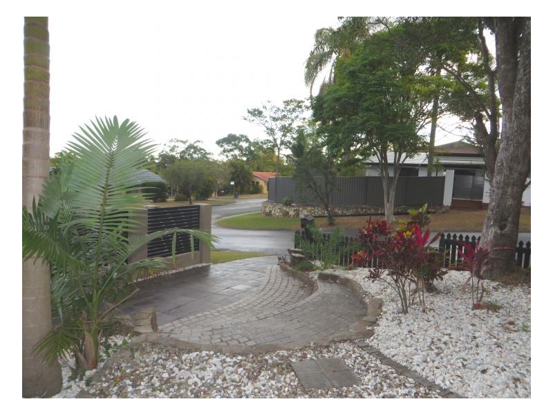 1 Roper Close, Westlake QLD 4074