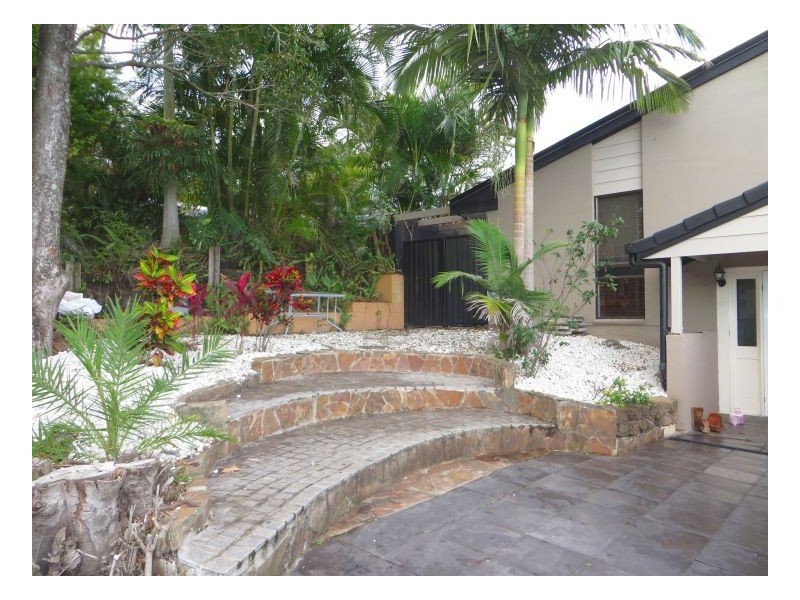 1 Roper Close, Westlake QLD 4074