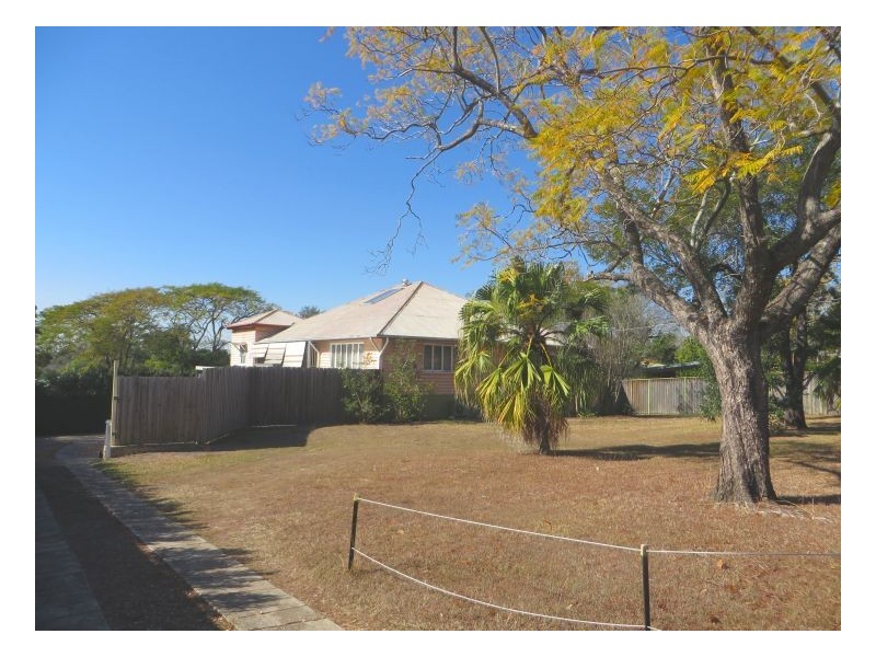 834 Oxley Rd, Corinda QLD 4075