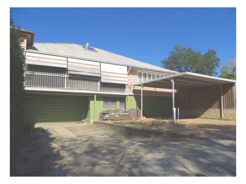 834 Oxley Rd, Corinda QLD 4075