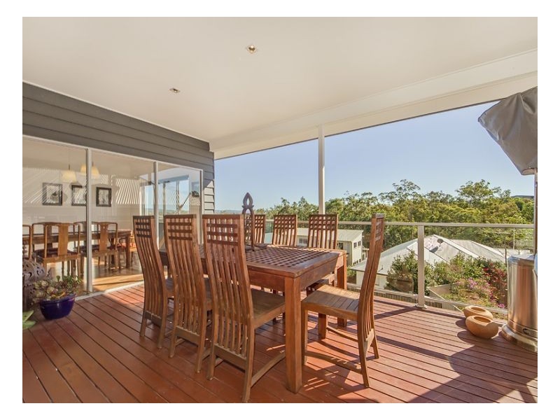 Seventeen Mile Rocks QLD 4073