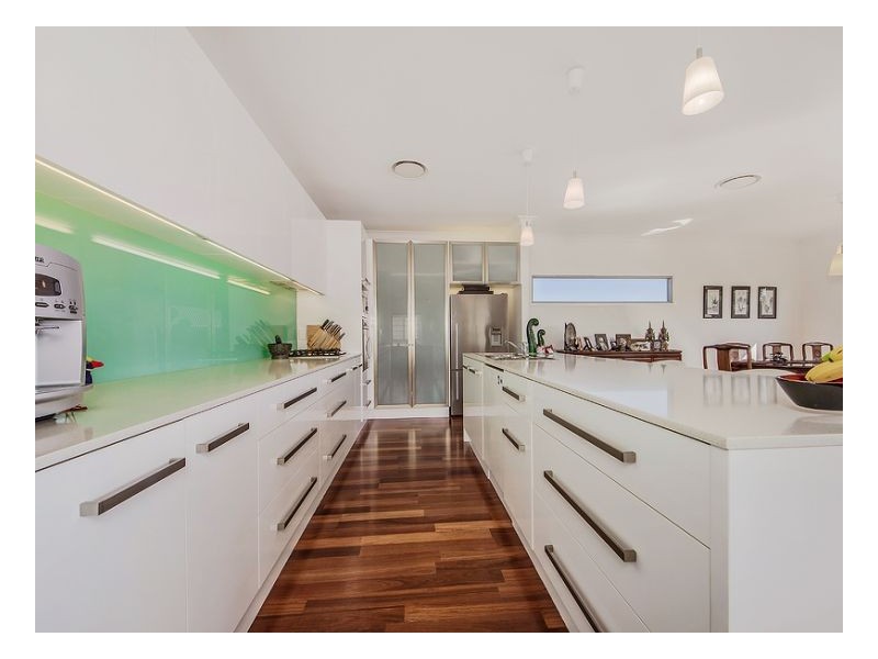 Seventeen Mile Rocks QLD 4073