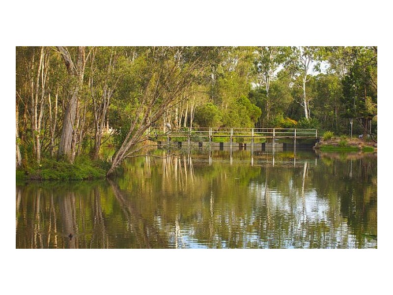 Seventeen Mile Rocks QLD 4073