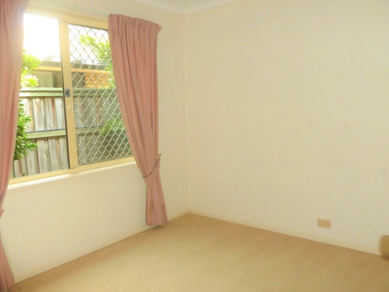 47 Angus Street, Sinnamon Park QLD 4073