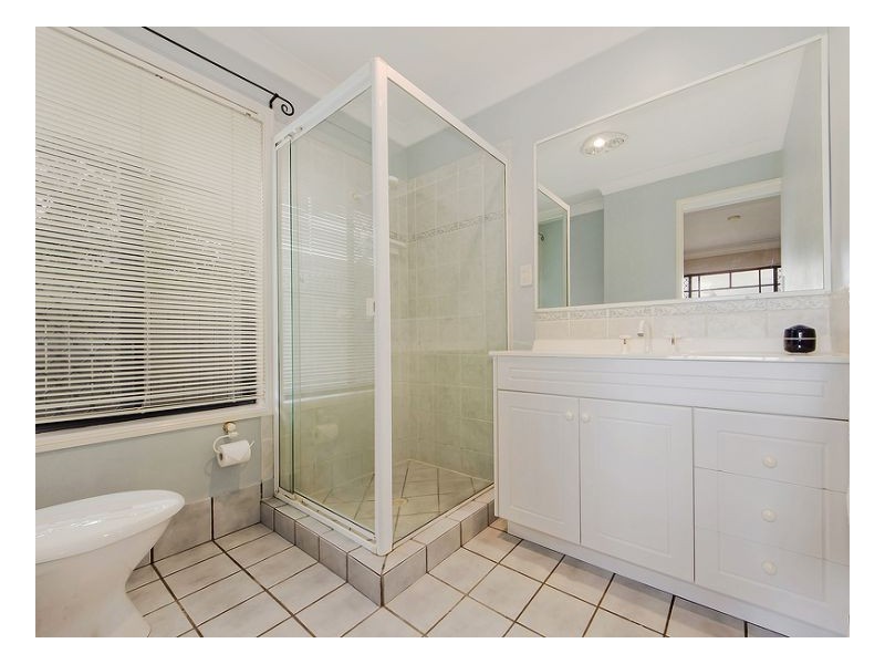 Sinnamon Park QLD 4073