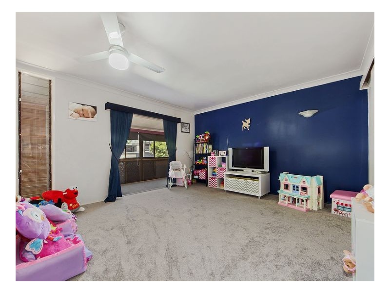 Jindalee QLD 4074