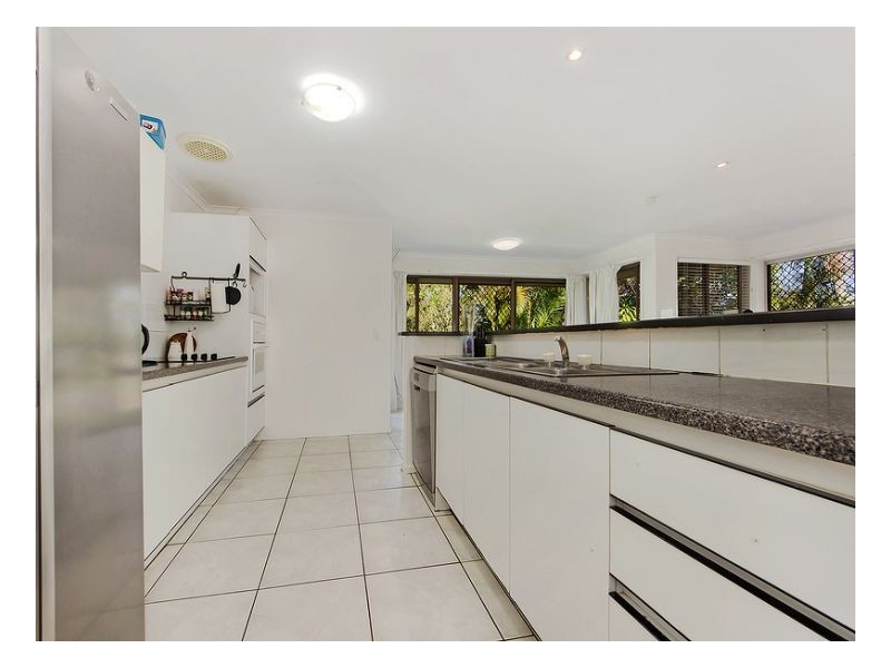 Sinnamon Park QLD 4073