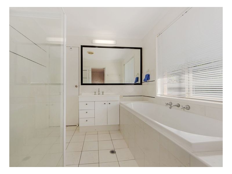 Sinnamon Park QLD 4073