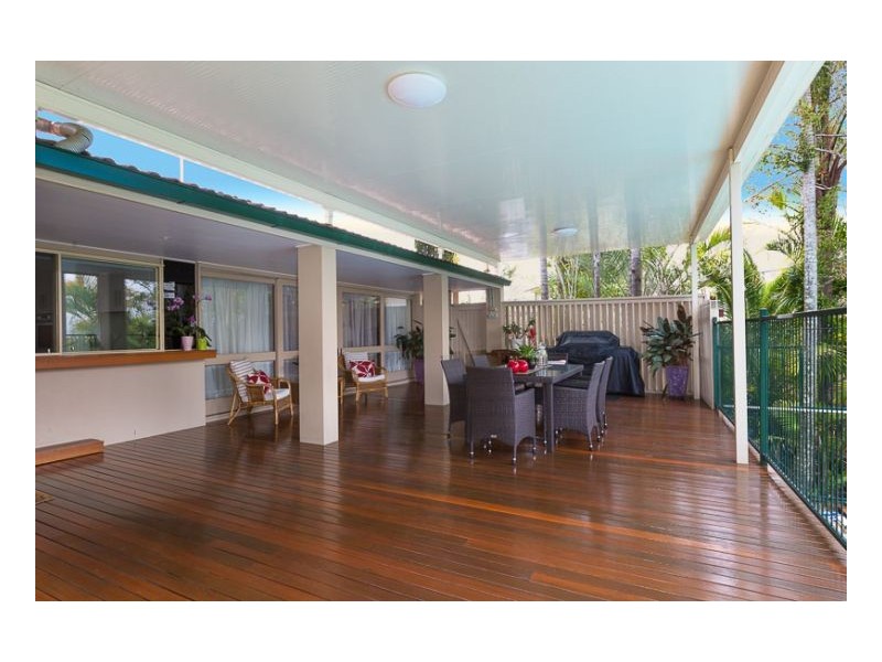 Mount Ommaney QLD 4074