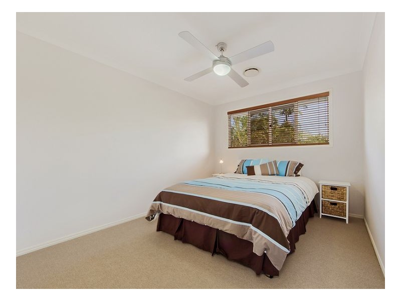 6 Cascade Close, Riverhills QLD 4074