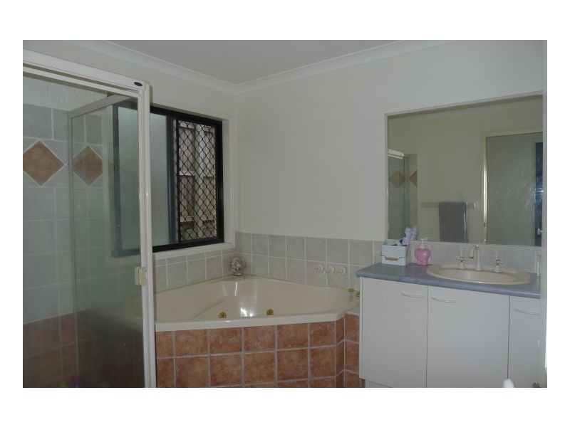 Sinnamon Park QLD 4073