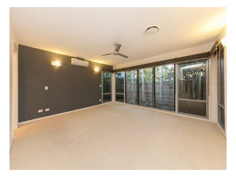 Sinnamon Park QLD 4073