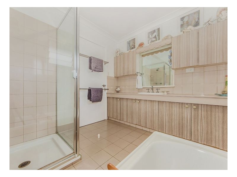 Jindalee QLD 4074